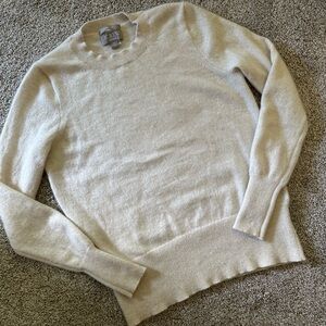 Crew classic cashmere sweater. Exc cond sosoft nonsmoking home wore once only